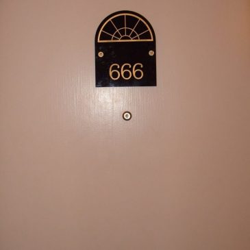Évitez le numéro 666.
