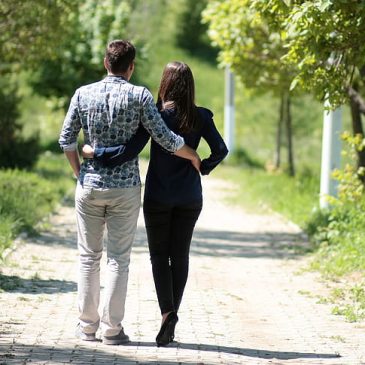 Considérez seulement ceci dans n’importe quel fiancé chrétien